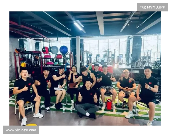 以总教练为核心推动团队发展探索现代体育战略与管理的创新路径 以总教练为核心推动团队发展探索现代体育战略与管理的创新路径